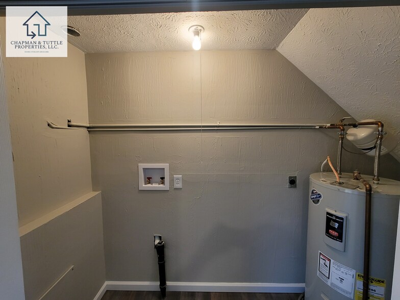 Building Photo - 4637 Tioga St NW