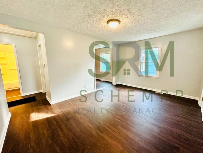 Building Photo - 2BR off Taylor Blvd with open floor plan *$400 off 1st months rent*