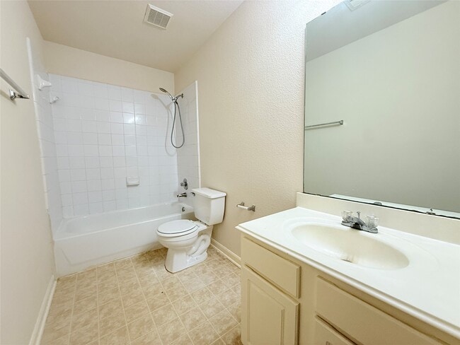 Building Photo - 431 Mantova Dr