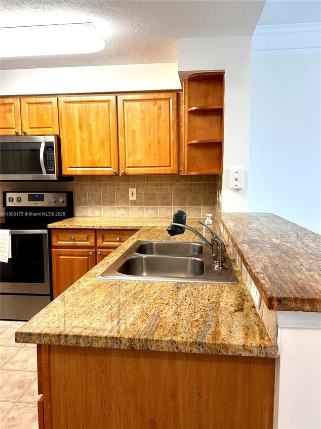 Building Photo - 2054 Alta Meadows Ln