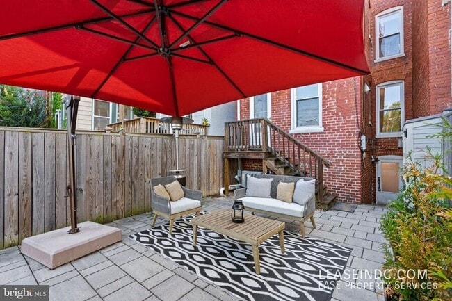 Building Photo - 260 15th St SE