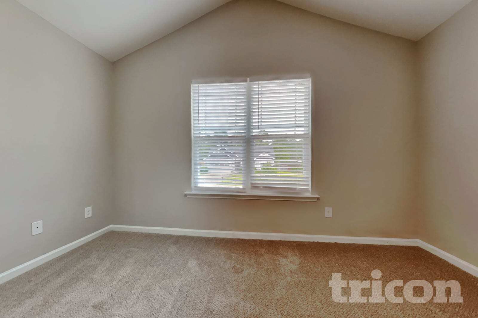 Building Photo - 31 Burr Oak Cir