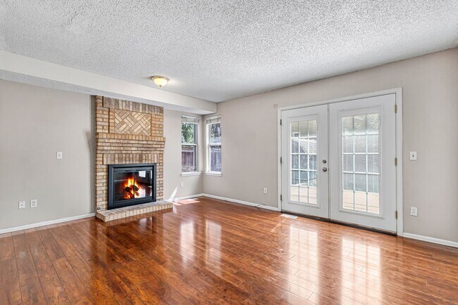 Building Photo - Spacious Home in Castle Rock
