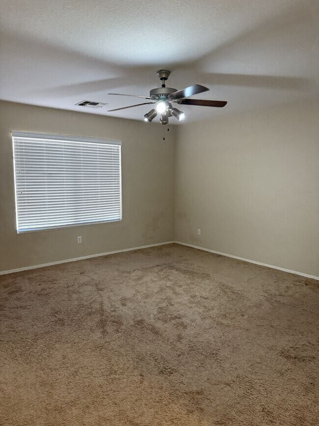 Building Photo - 3 bedroom in Cooper Commons Chandler!