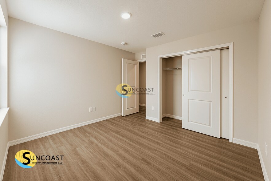 Building Photo - 5530 Ortega Bluff Ln