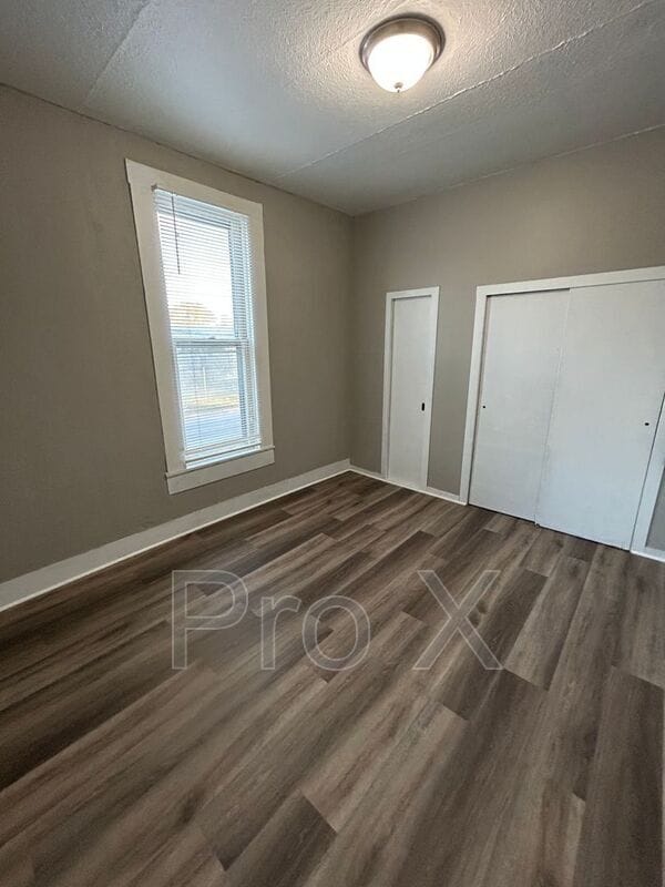 Building Photo - 316 E Park St