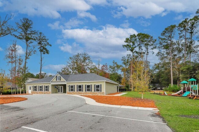 Building Photo - Coming Available!