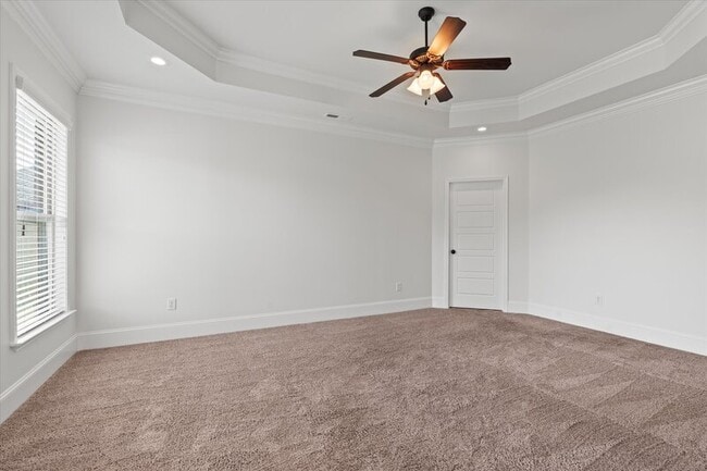 Building Photo - 121 Hilltop Ridge Dr