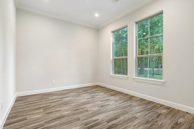 Building Photo - 12110 S Tara Plantation Dr