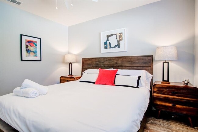 Building Photo - 3009 Matador Dr