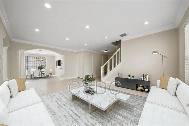 Building Photo - 8477 Breezy Hill Dr