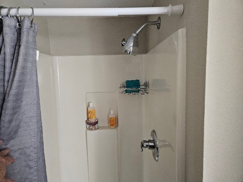 Building Photo - 138 High St