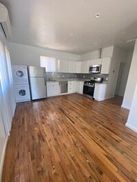 Building Photo - R311