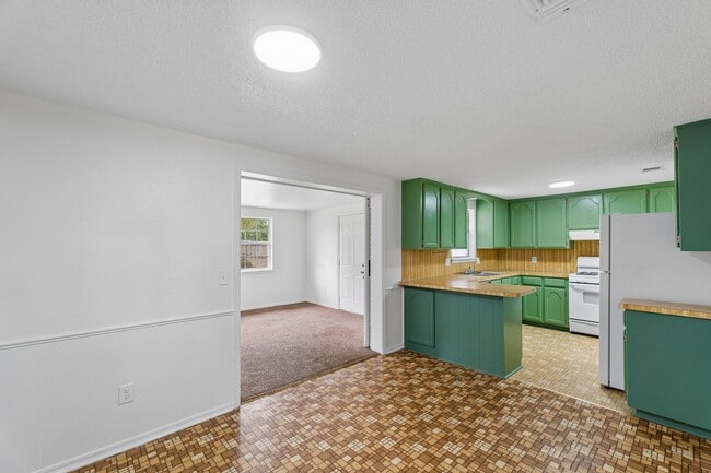 Building Photo - 8432 NW 92nd St