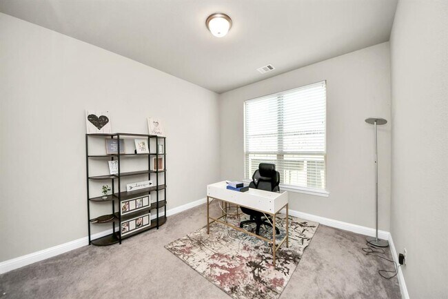 Building Photo - 6331 Cambrai Wood Ln