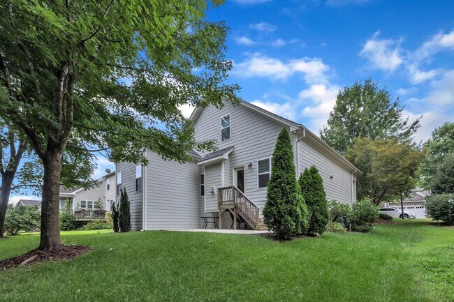 Building Photo - 3 Bedroom Home in Austin Creek! 2 Car Gara...