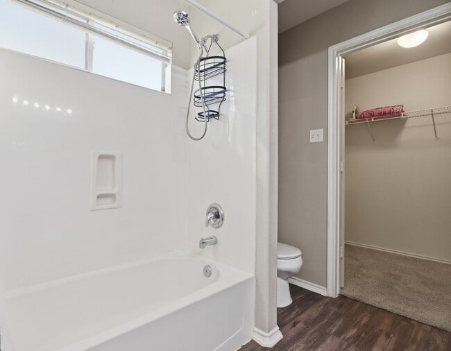 Building Photo - 9519 Maple Green Ln