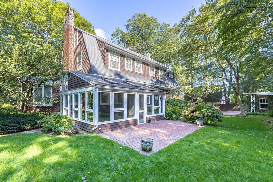 Building Photo - 30 Cheswick Rd