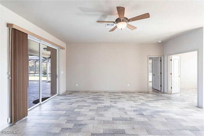 Building Photo - 8361 Trentwood Ct