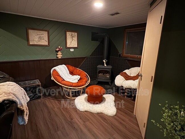 Building Photo - 9532 Dundas Cir