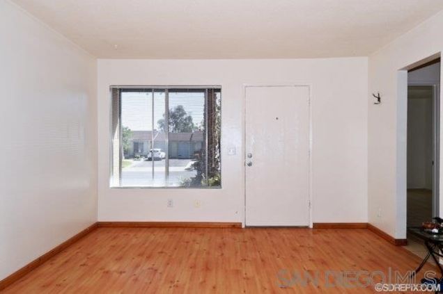 Building Photo - 4524 Royal Oak Dr