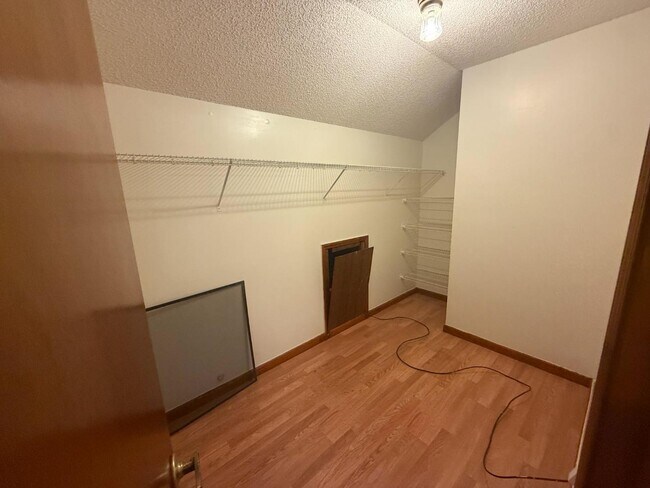 Building Photo - 5549 Cabot Dr N