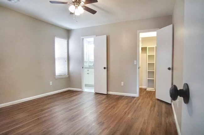 Building Photo - 620 Winding Ln