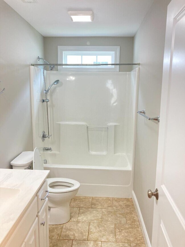 Building Photo - 3218 Marble Ct SW