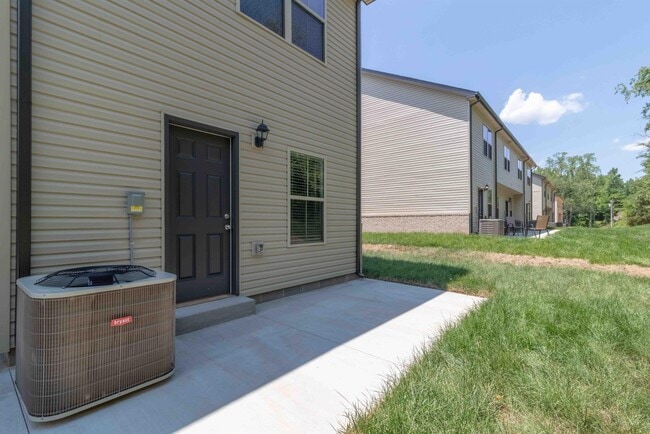Building Photo - 234 Smithson Ln