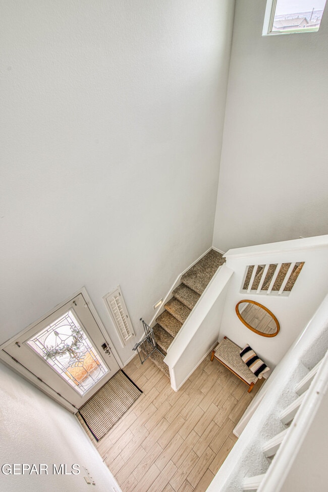 Building Photo - 7517 Red Cedar Dr