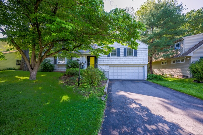 Primary Photo - 135 Brookside Rd