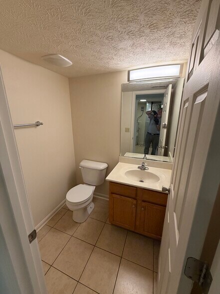 Building Photo - 7018 Autumn Dr