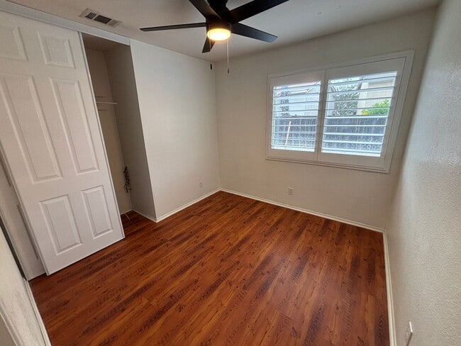 Building Photo - Charming home in gated community in Missio...