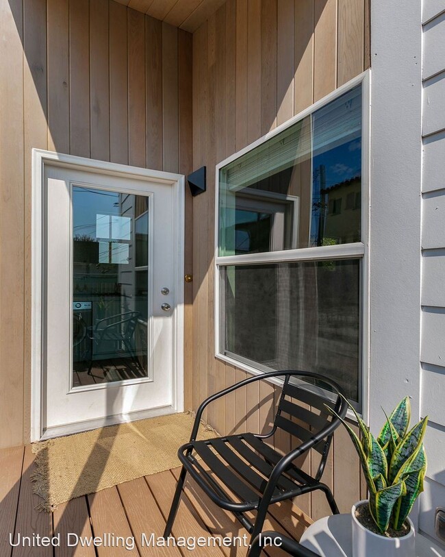 Building Photo - Studio, 1 bath House - 5990 Airdrome St