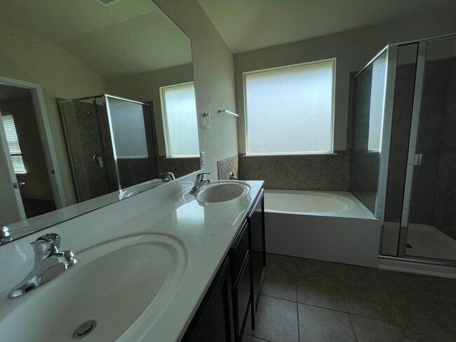 Building Photo - 9514 Fratelli Court