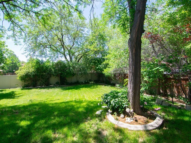 Building Photo - 9288 Boise Cir