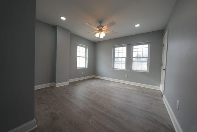 Building Photo - 3 Bedroom 2.5 Bath Home