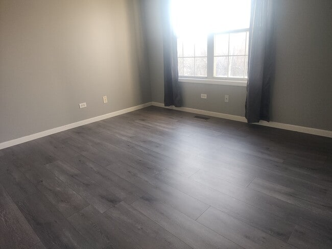 Building Photo - 416 Lauren Ln