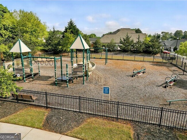 Building Photo - 4780 Lost Creek Dr