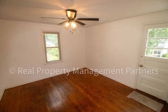 Building Photo - 1350 Giddings Ave SE