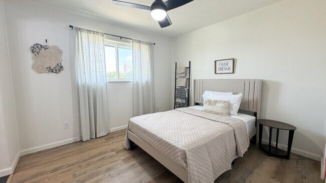 Building Photo - The Graduate Apartments