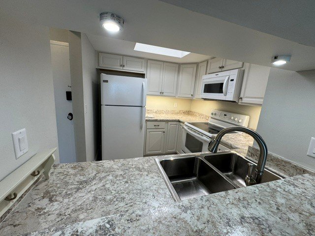 Building Photo - 235 6th St NW