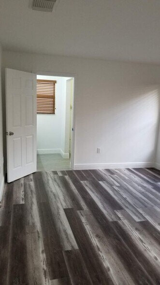 Building Photo - 20554 SW 93rd Ave