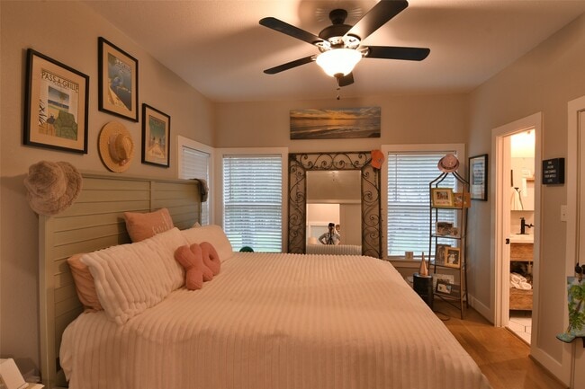 Building Photo - 4875 Main St