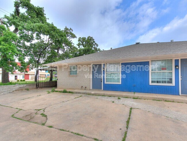 Building Photo - 5832 NW 31st Ter