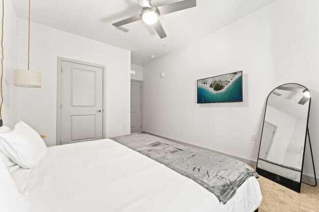 Building Photo - 14533 Star Water Rd