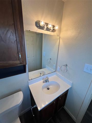 Building Photo - 2450 Sunflower Dr