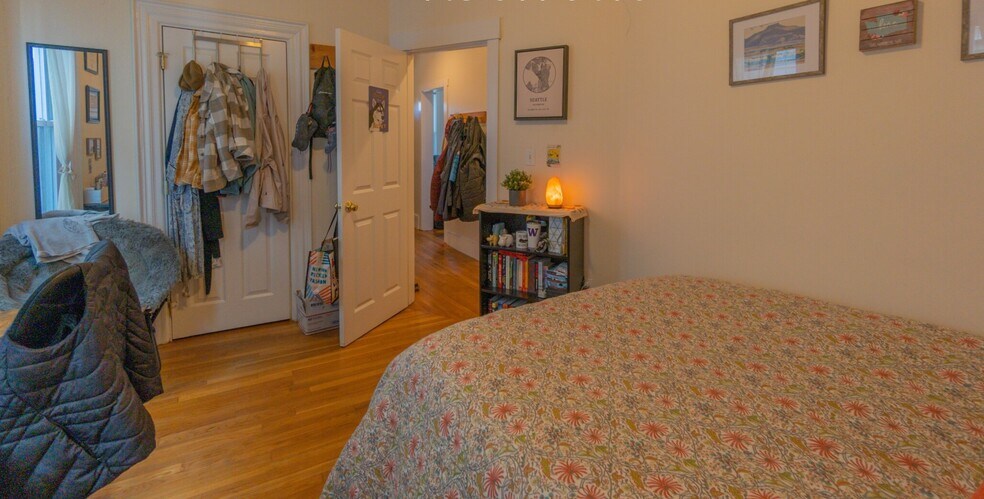 Building Photo - 364 Highland Ave