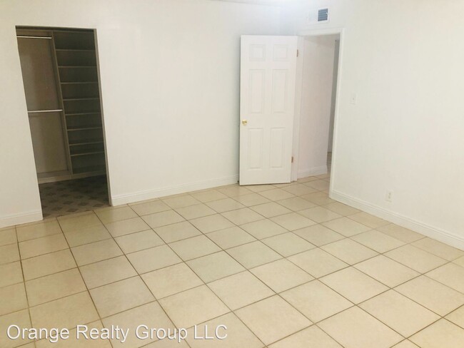 Building Photo - 4 br, 2 bath House - 4382 El Cholo Way