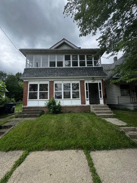 Primary Photo - 645 Woodland Ave